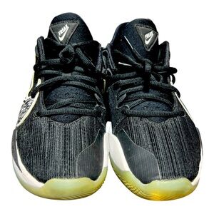 Nike Zoom Freak 2 men 8.5 & women 10